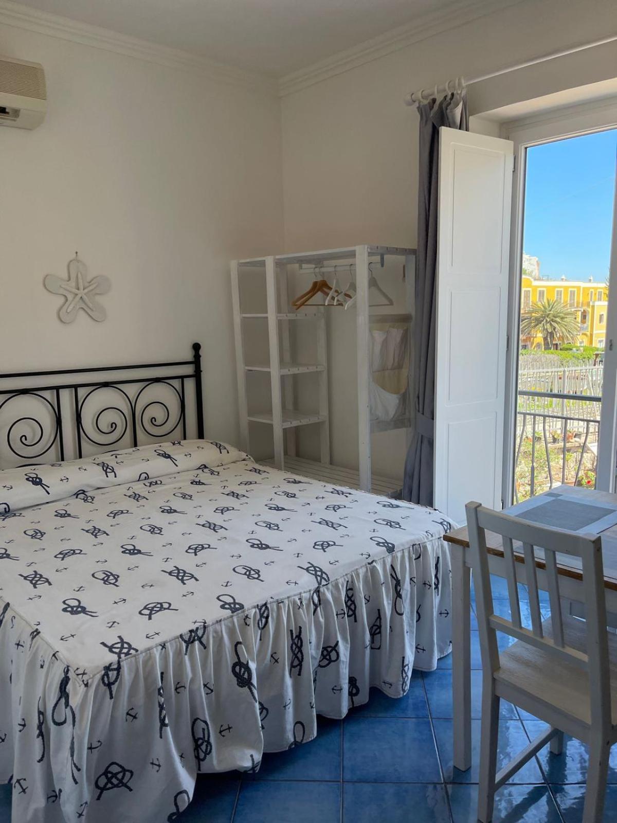 Ponza Inn- Casa Giovanna Kültér fotó